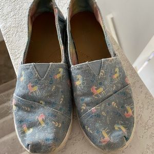 Girls size 5 Toms Unicorn flats